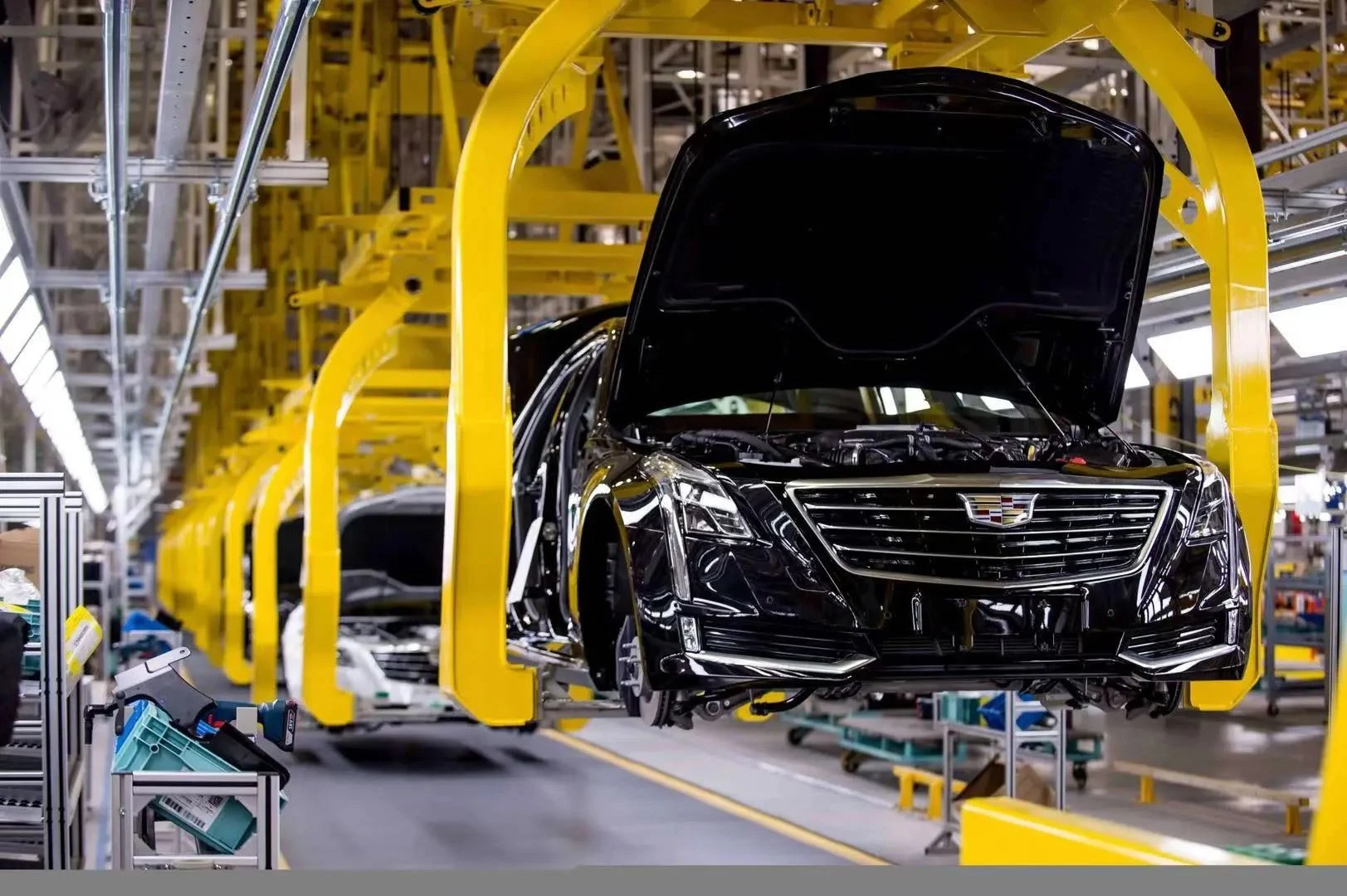 מערכת לבניינים בשנחאי GM Cadillac